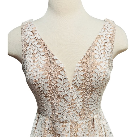 Lulus All of My Heart Lace Skater Short Mini Dress, Cream White Size Medium NWT - Picture 4 of 12